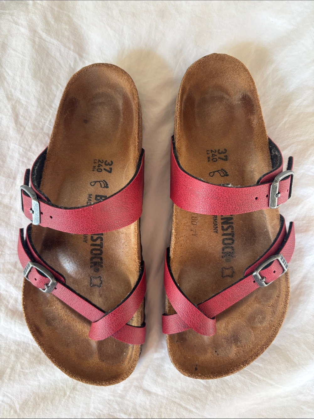 EUC Birkenstock Mayari Sandals, Pull Up Collection in Bordeaux - Rare - Picture 2 of 8